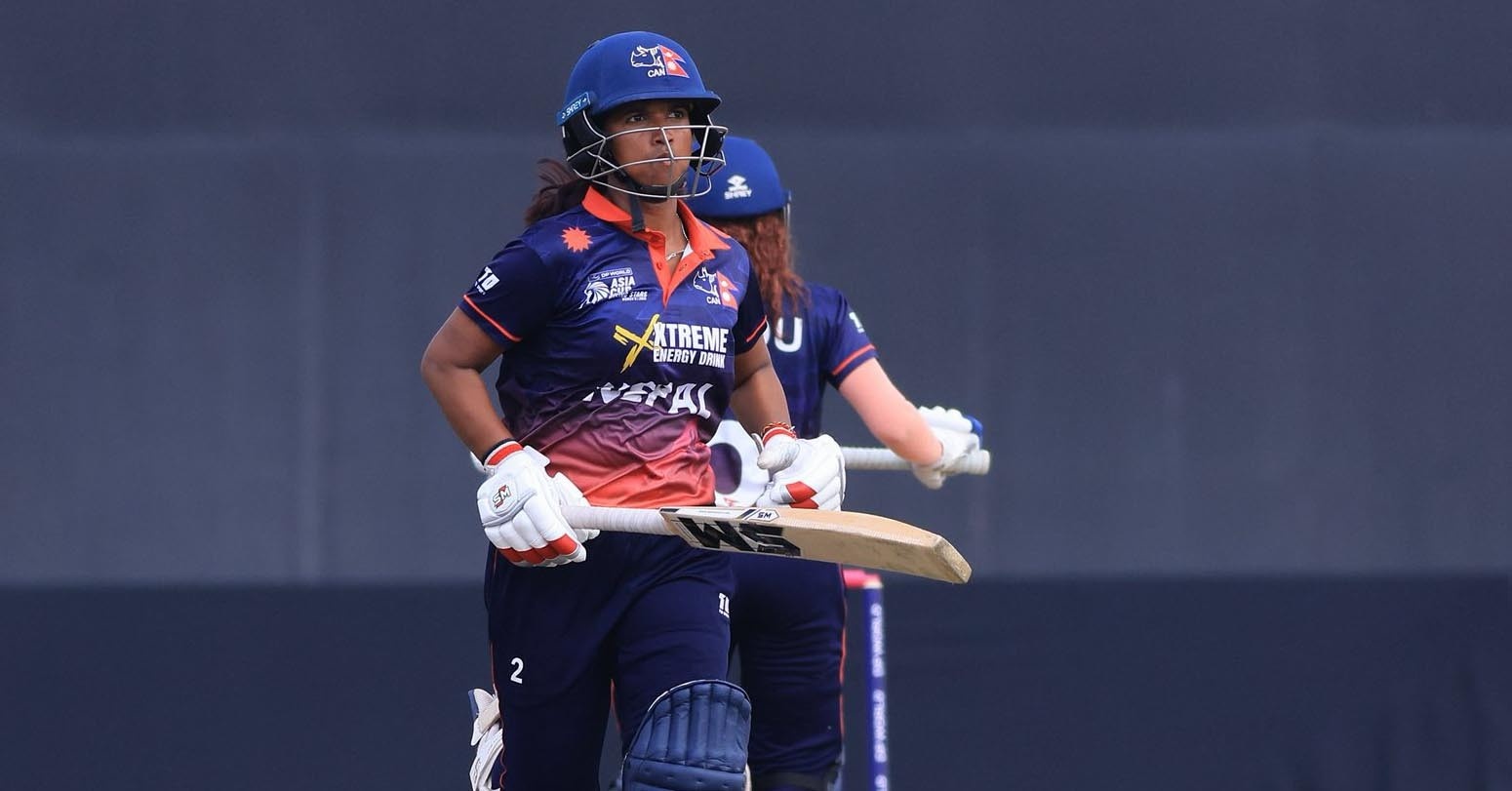 आइसिसी महिला च्यालेन्ज ट्रफीः नेपाल अमेरिकाविरुद्ध ब्याटिङ गर्दै